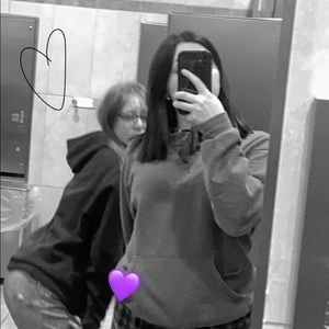 Meet your Posher, Hallie